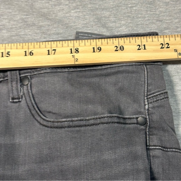 Torrid Bombshell Skinny Jeans Super Soft High Rise Size 24W Gray Wash NWT - Picture 7 of 12